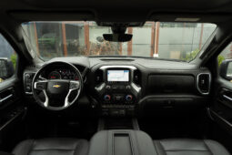 
										Chevrolet Silverado LTZ 2022 full									