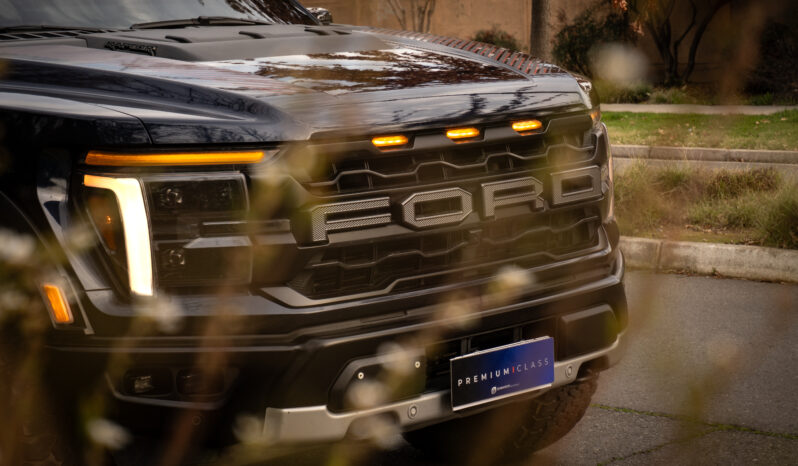 
								Ford F-150 Raptor 2025 full									