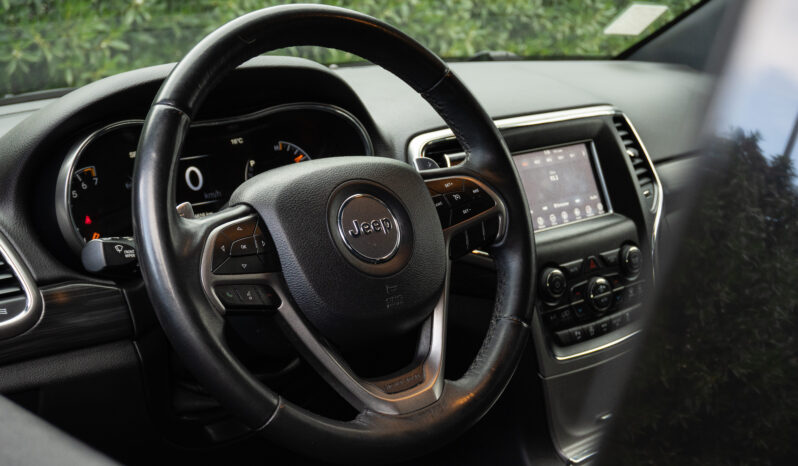 
								Jeep Grand Cherokee Laredo 2020 full									