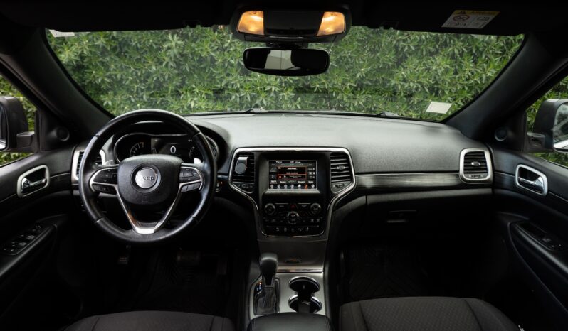 
								Jeep Grand Cherokee Laredo 2020 full									