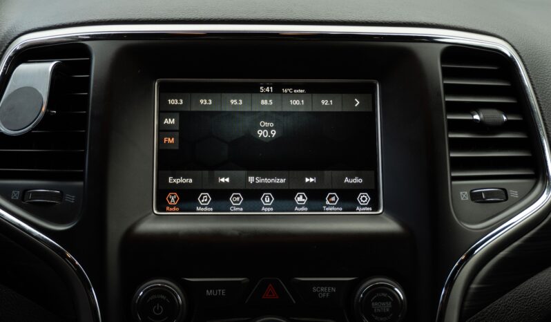 
								Jeep Grand Cherokee Laredo 2020 full									