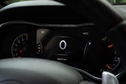 
										Jeep Grand Cherokee Laredo 2020 full									