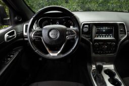 
										Jeep Grand Cherokee Laredo 2020 full									