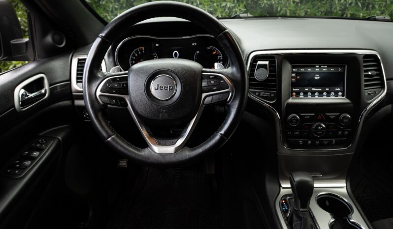 
								Jeep Grand Cherokee Laredo 2020 full									