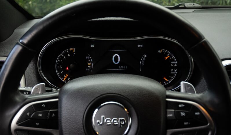 
								Jeep Grand Cherokee Laredo 2020 full									