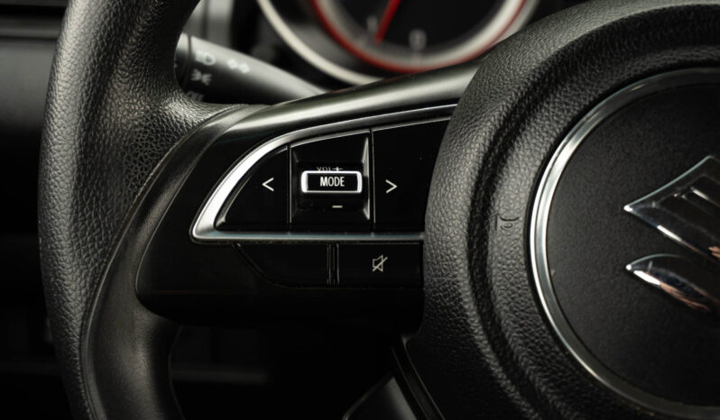 
								2022 Suzuki Swift 1.5 GL MT 5P full									